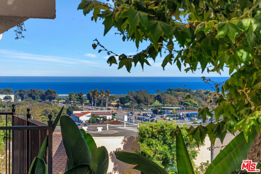 23901 Civic Center Way D238, Malibu