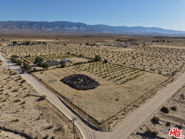 10424 Santa Fe Fire Road, Lucerne Valley