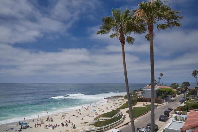 6911 Neptune Pl, La Jolla