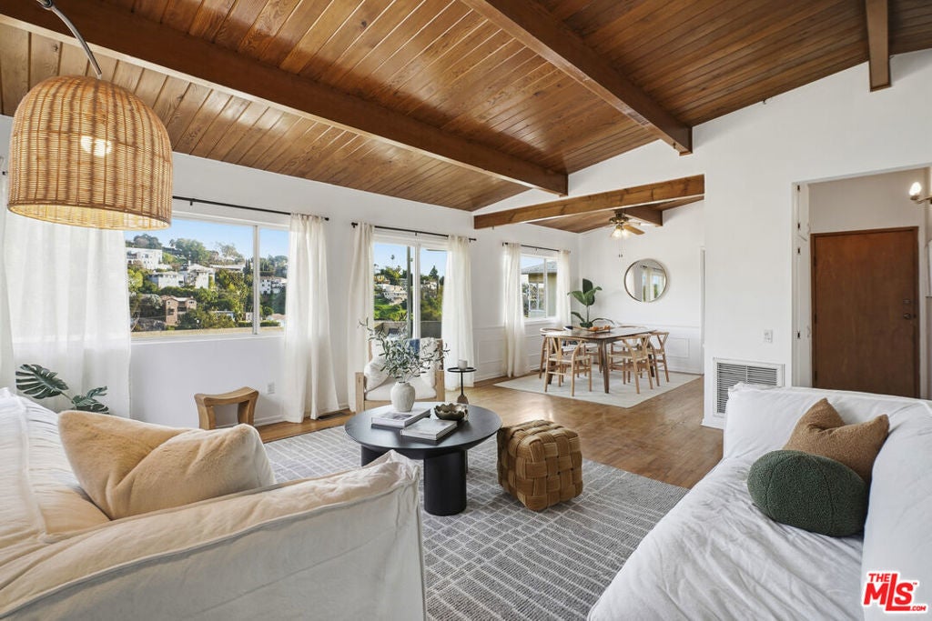 Photo of Listing #26645195