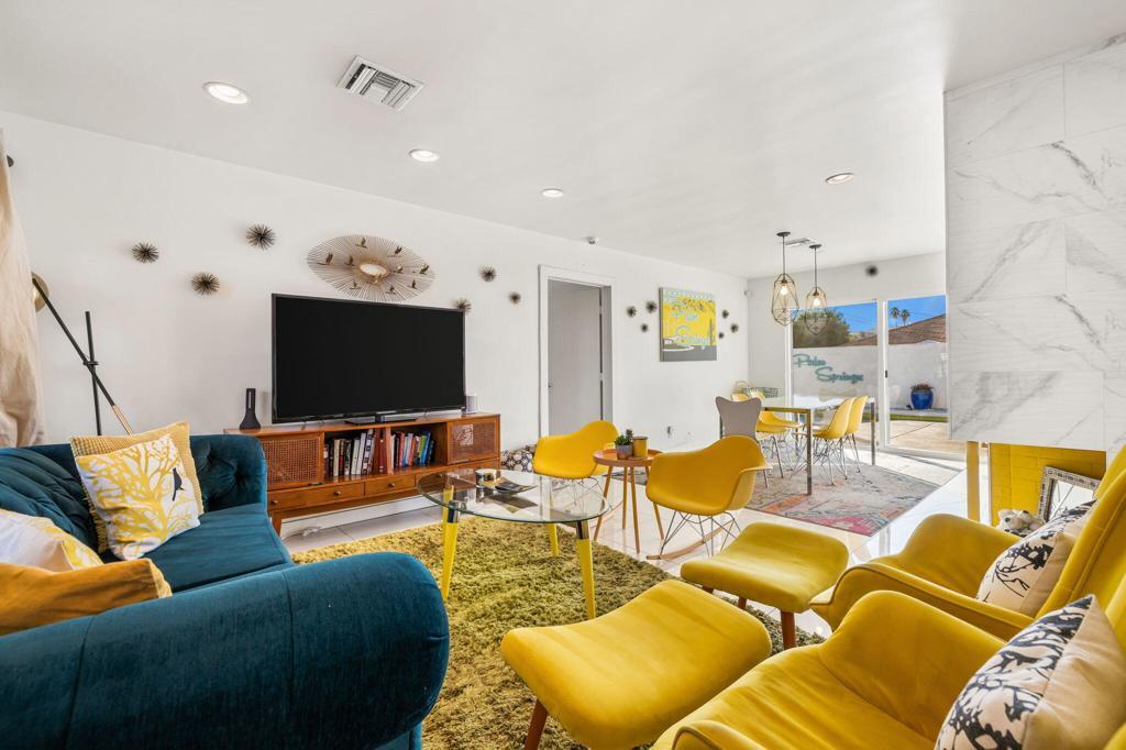 3963 E Calle San Antonio, Palm Springs