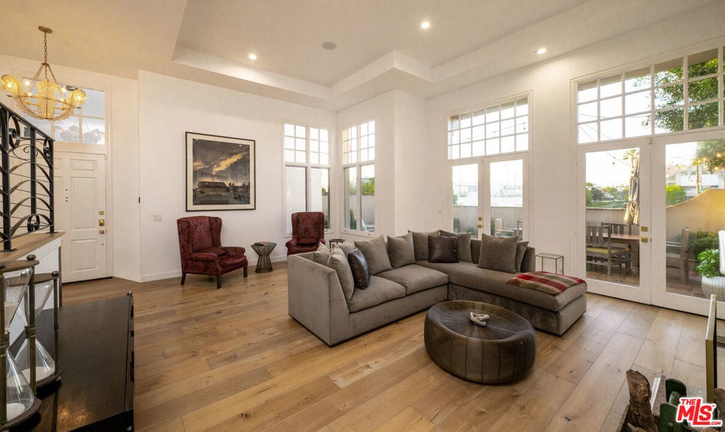 Photo of Listing #26644035