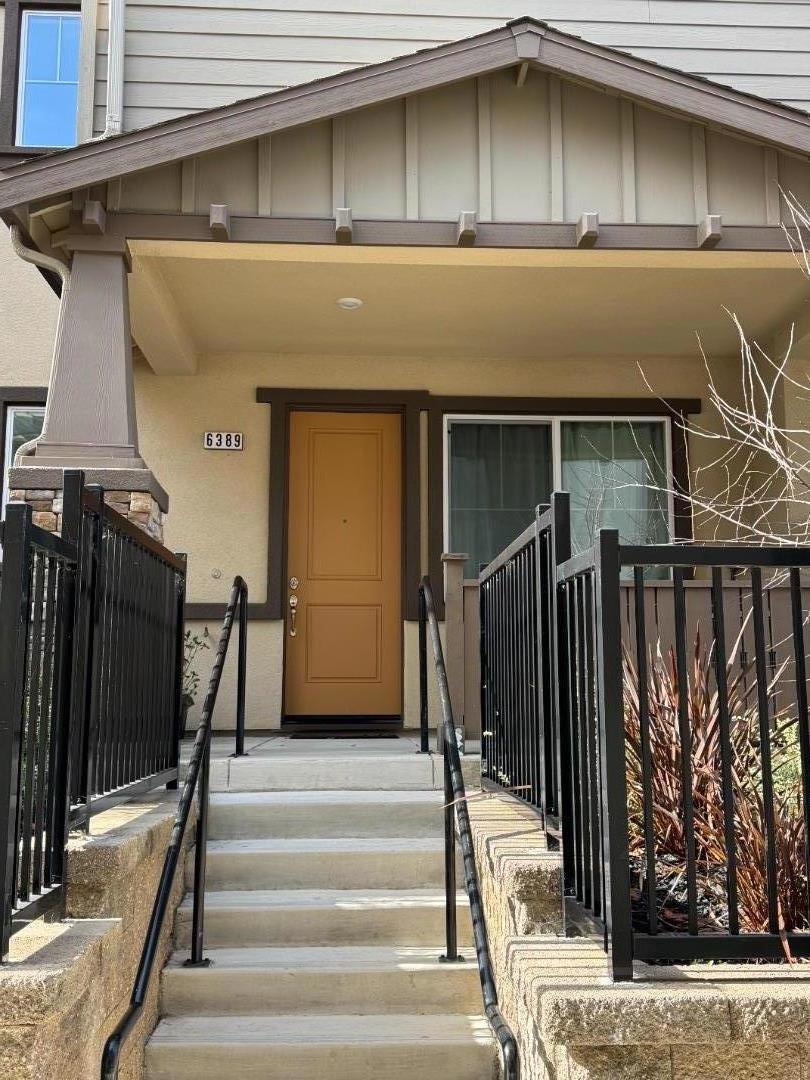 6389 Tawhana Lane, Gilroy