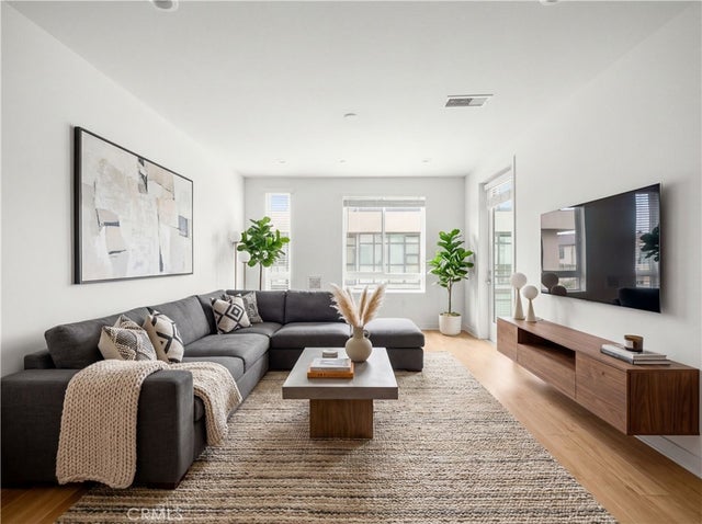 2402 Nolita, Irvine.