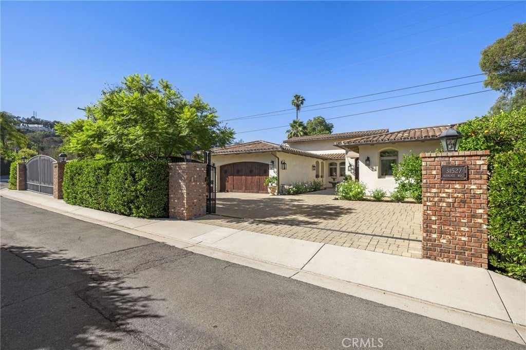 31527 Aguacate Road, San Juan Capistrano