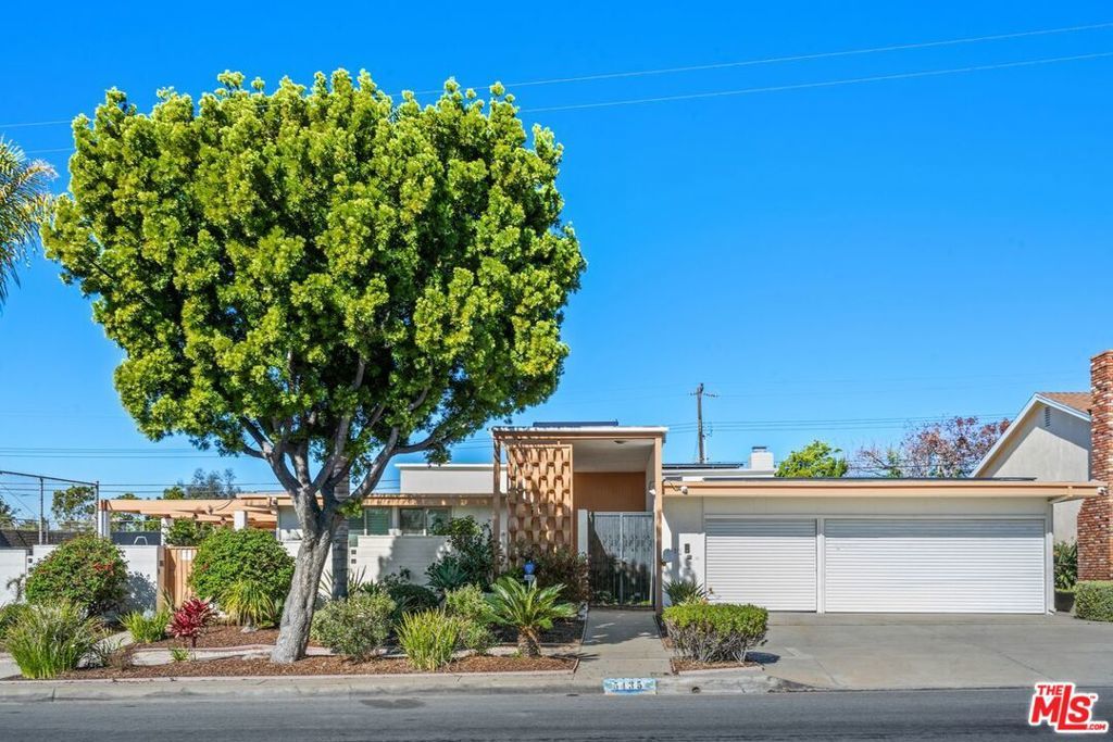 Photo of Listing #26638273