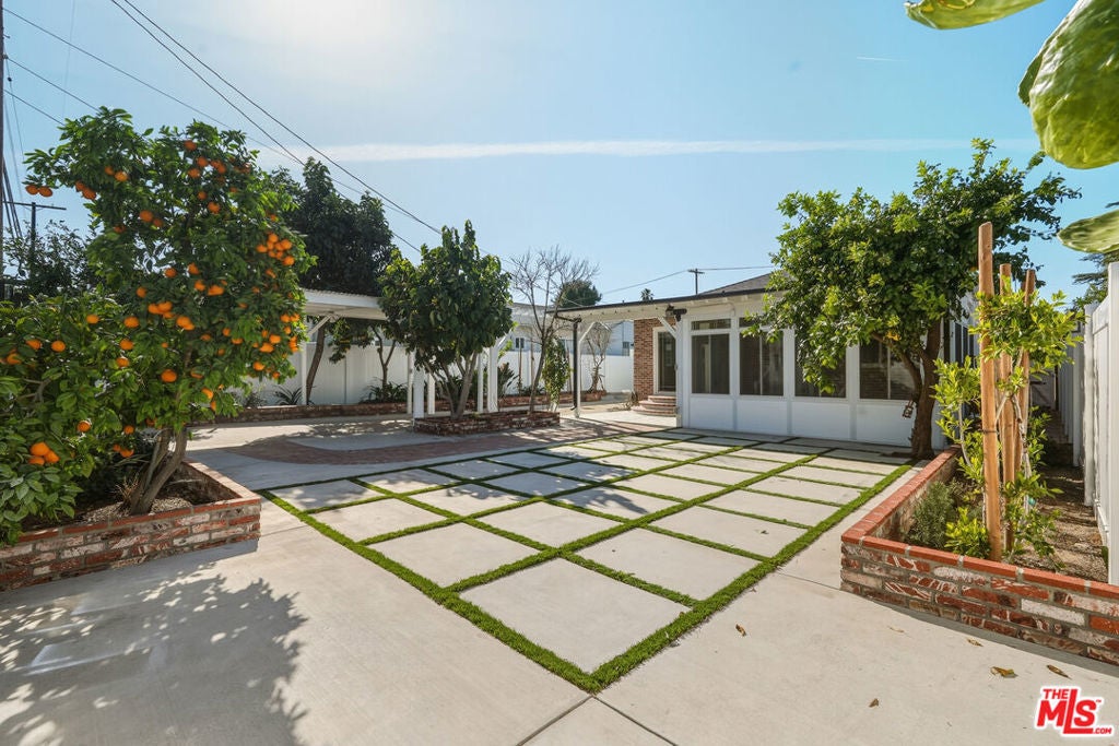 Photo of Listing #26644989