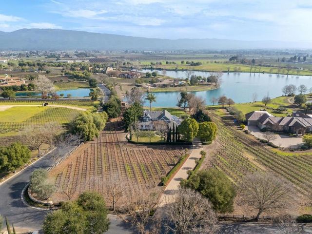 1450 Lakeview Court, San Martin