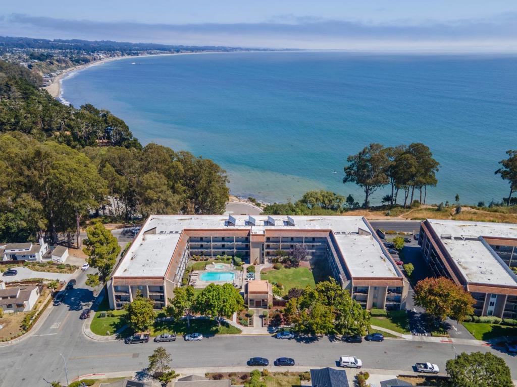 870 Park Avenue 110, Capitola