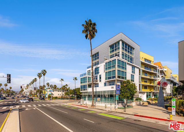 1705 Ocean Avenue # 208, Santa Monica