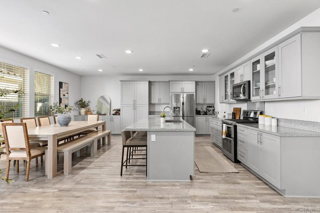 Photo of Listing #NDP2601061