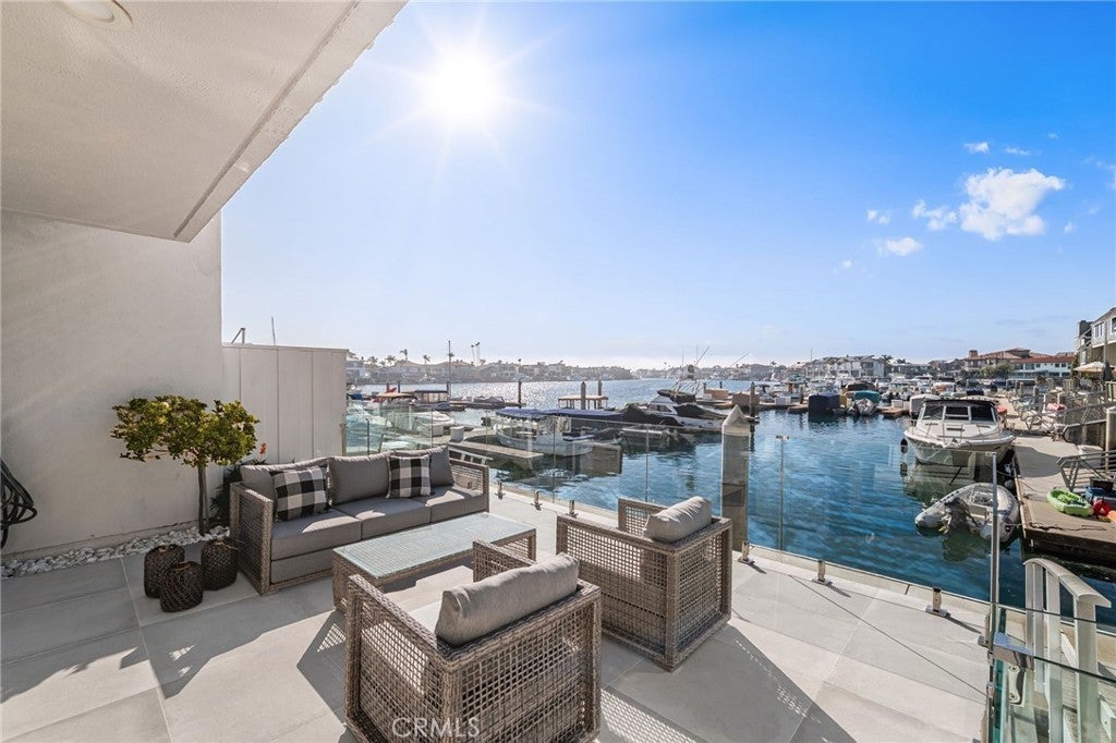 16435 Harbour Lane 13, Huntington Beach