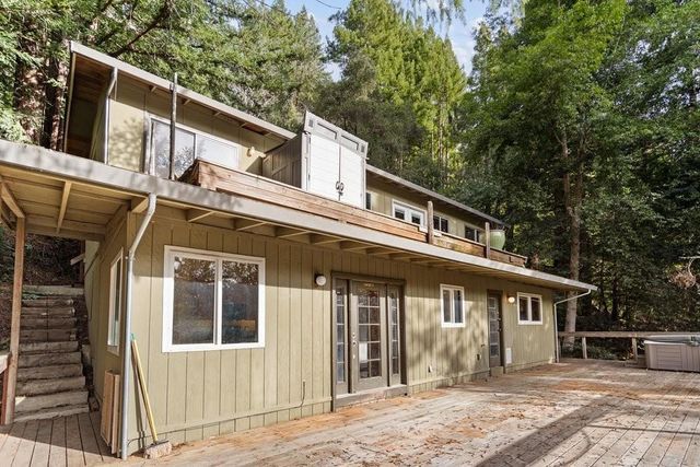 10188 Lake Boulevard, Felton