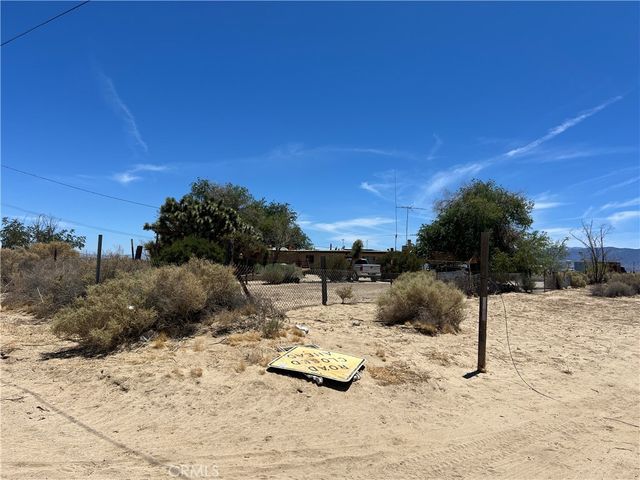 39165 240th Street E, Palmdale
