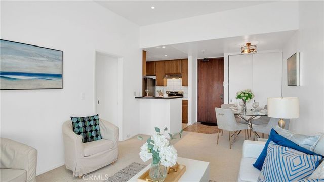 222 S Central # 432, Los Angeles