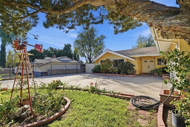 11357 Orcas Avenue, Lakeview Terrace