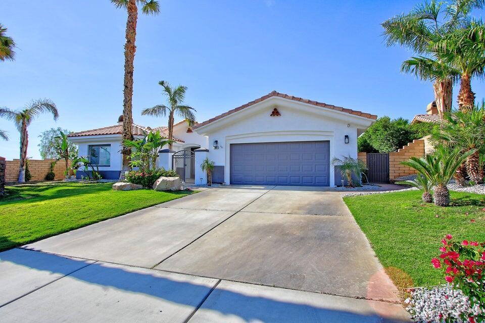 102 Clearwater Way, Rancho Mirage