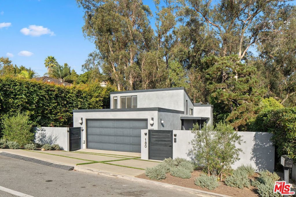 Photo of Listing #26646931