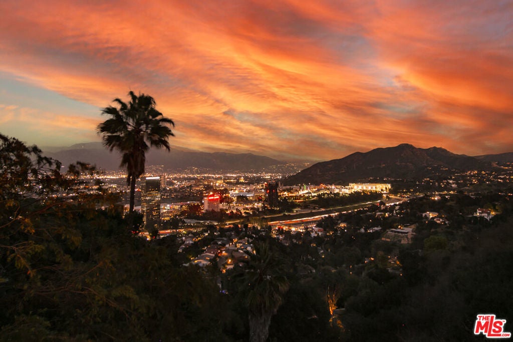 Photo of Listing #26646369