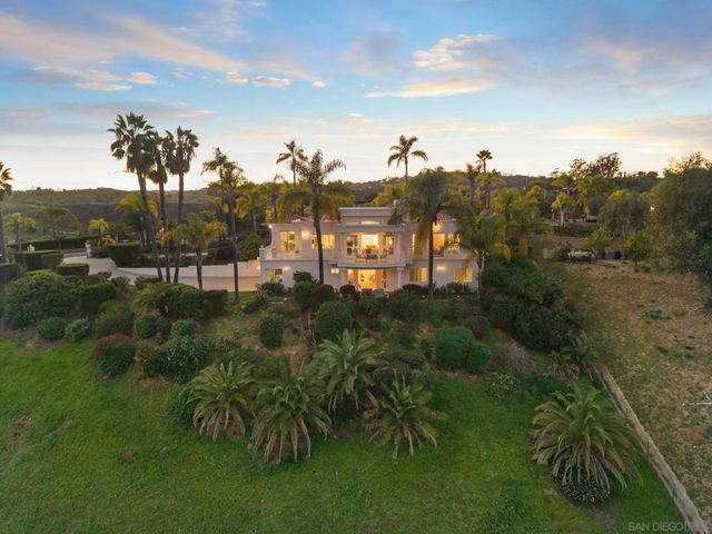 4462 Fallsbrae Rd, Fallbrook