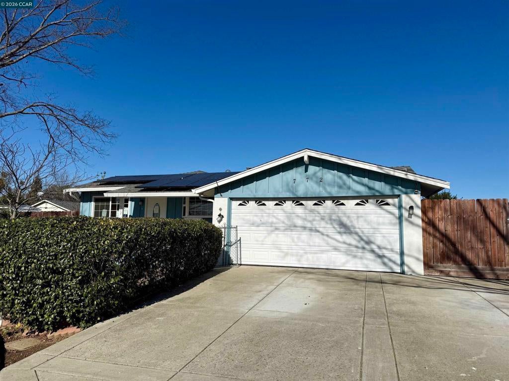 Photo of Listing #41122892