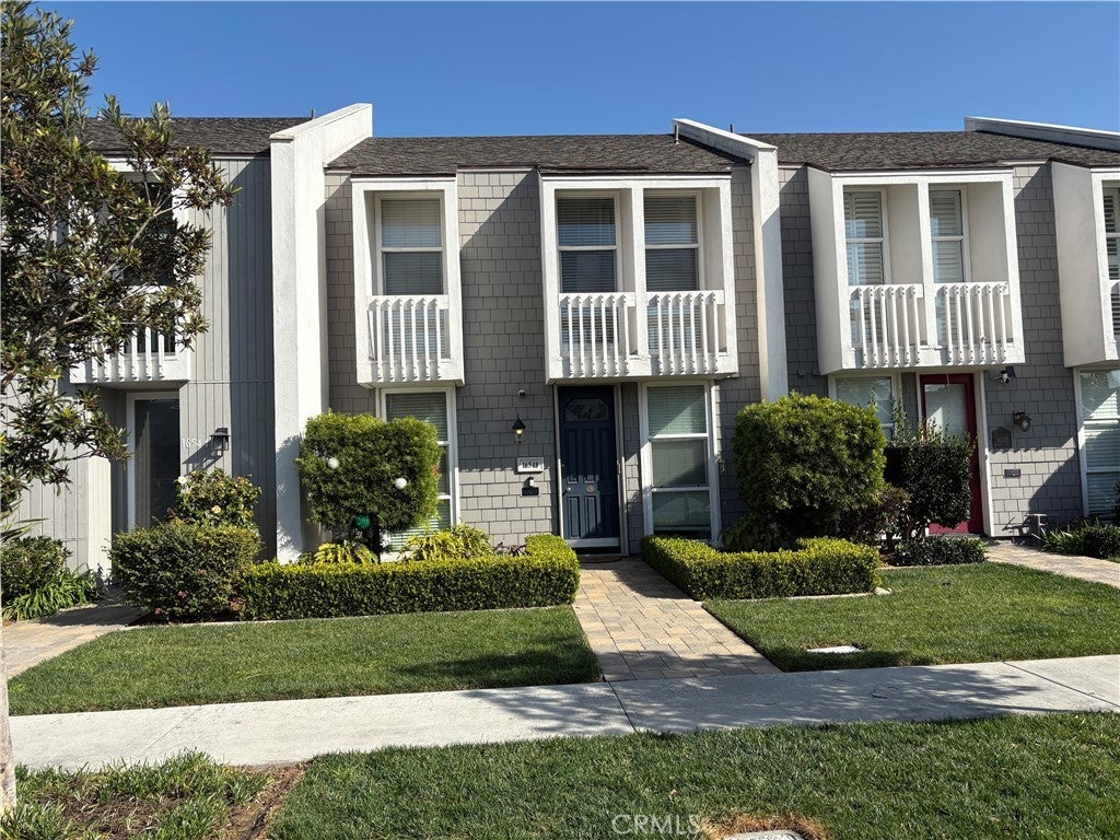 16548 Harbour, Huntington Beach