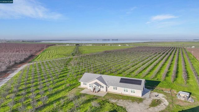 7760 Byron Hwy, Byron