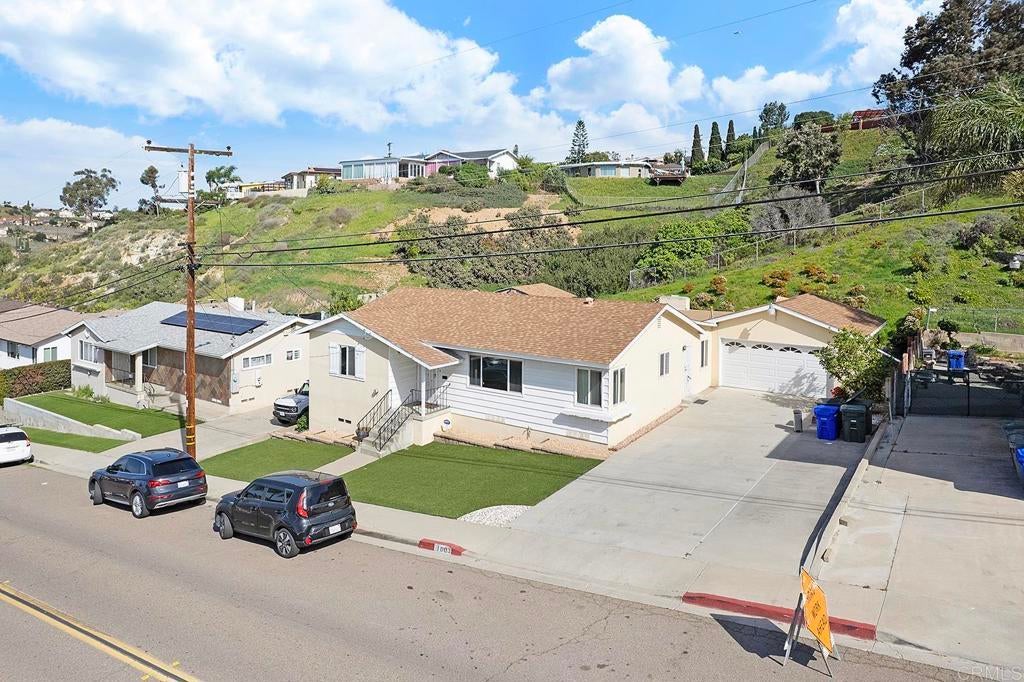 Photo of Listing #PTP2600866