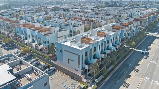 645 W 17th Street, Costa Mesa