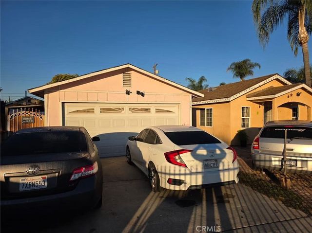 1361 S Mountain View Avenue, Pomona