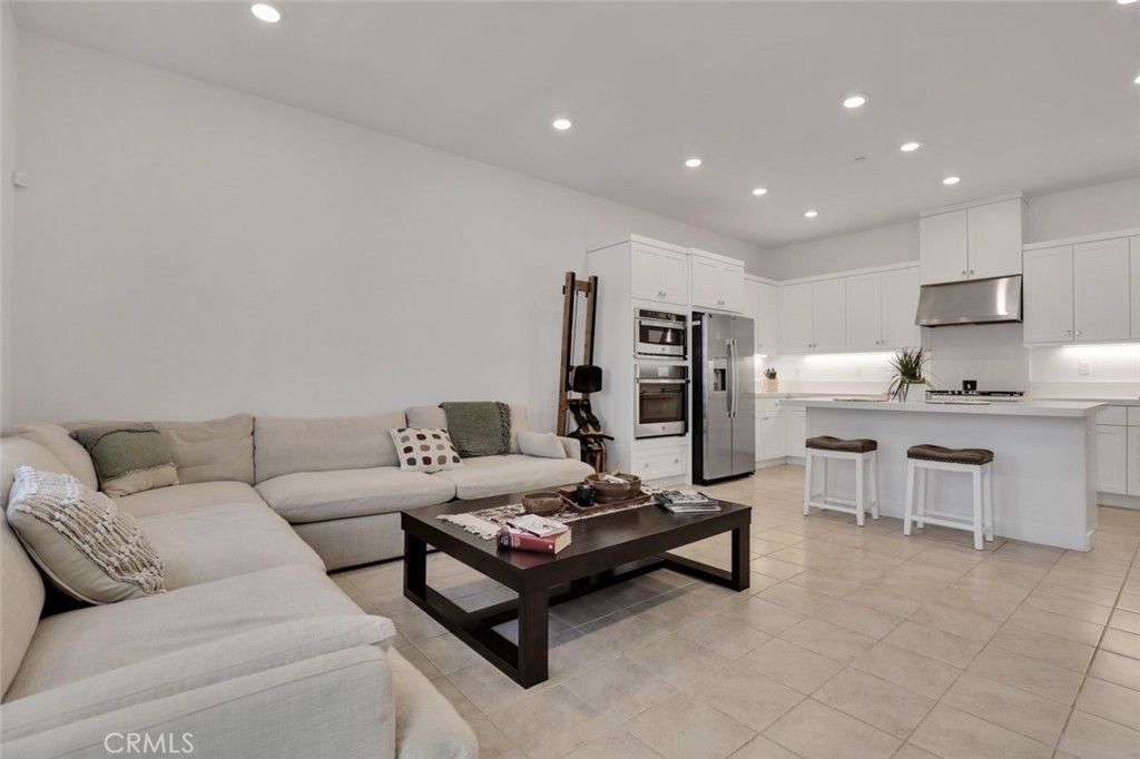 145 Sash, Irvine