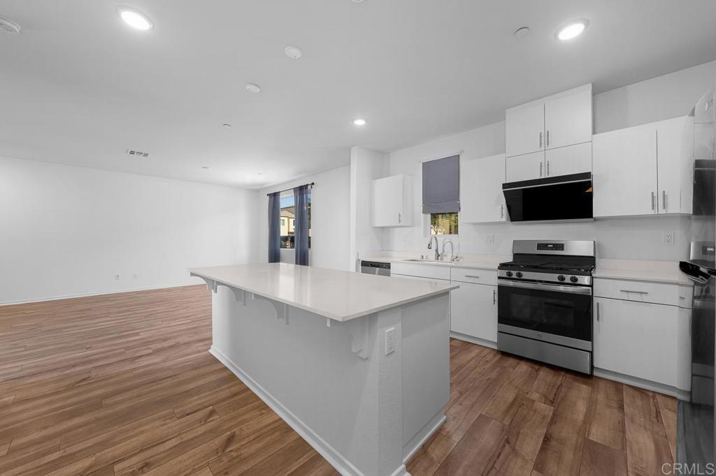 Photo of Listing #PTP2600893