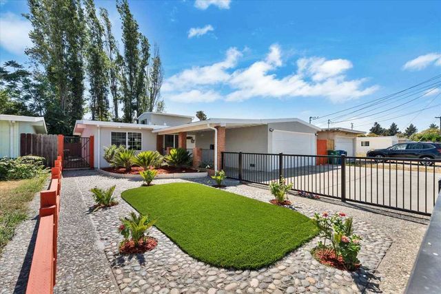 28315 Rochelle Ave, Hayward
