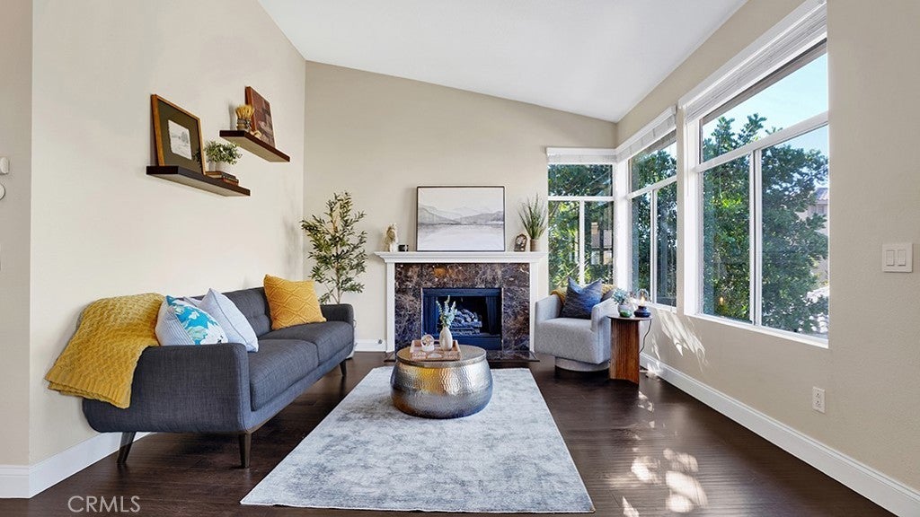 19431 57d Rue De Valore, Lake Forest