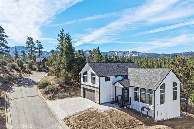 445 Woodcreek, Big Bear City