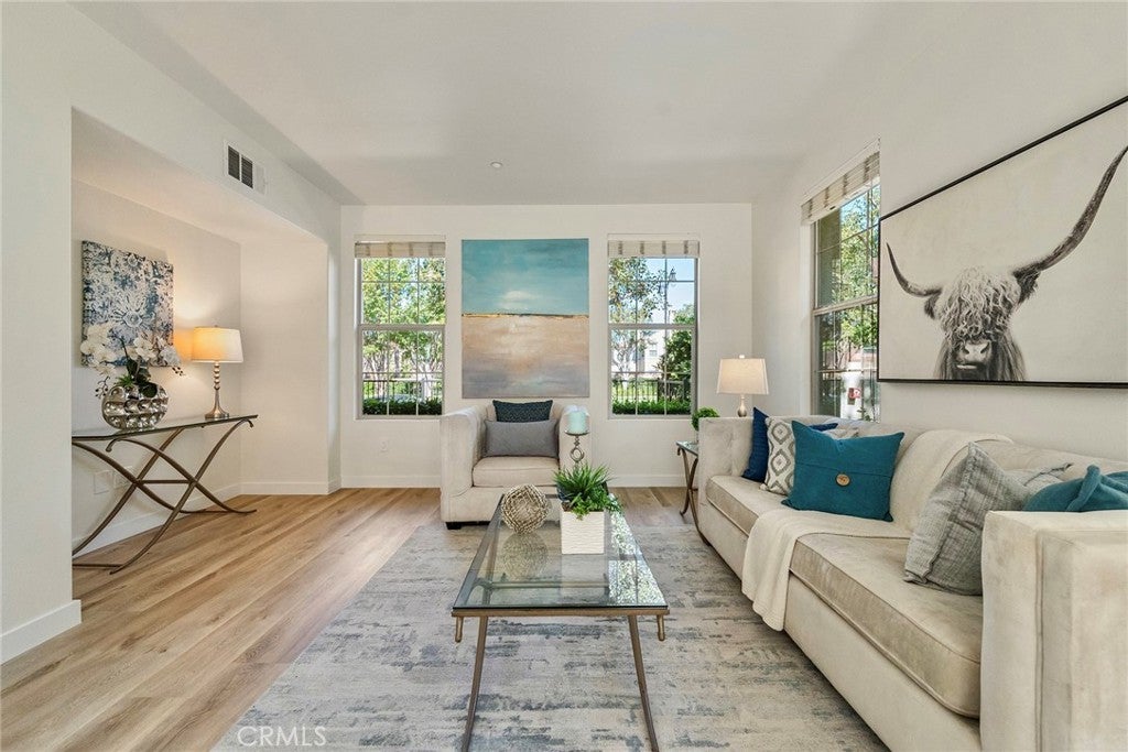 Photo of Listing #PW26025457