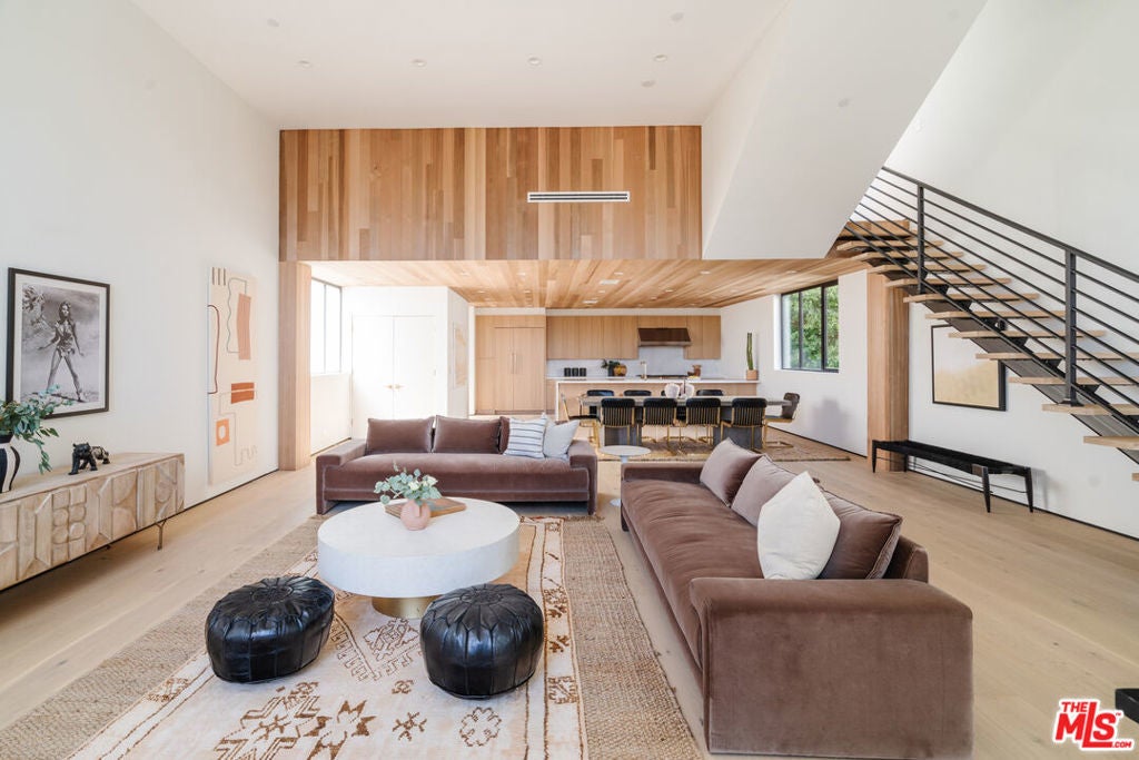 609 Broadway Street, Venice