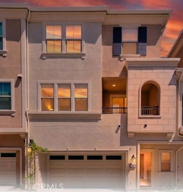 606 White Oaks, Lake Forest