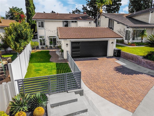 180 Horseshoe, Placentia