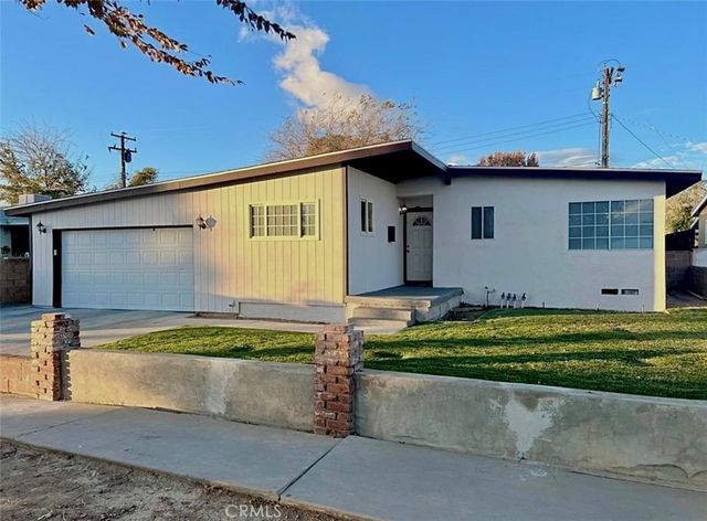 755 W Holguin, Lancaster