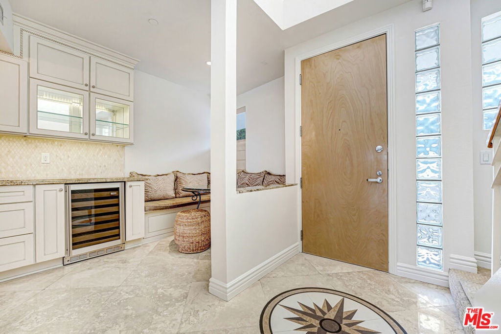 Photo of Listing #26645065