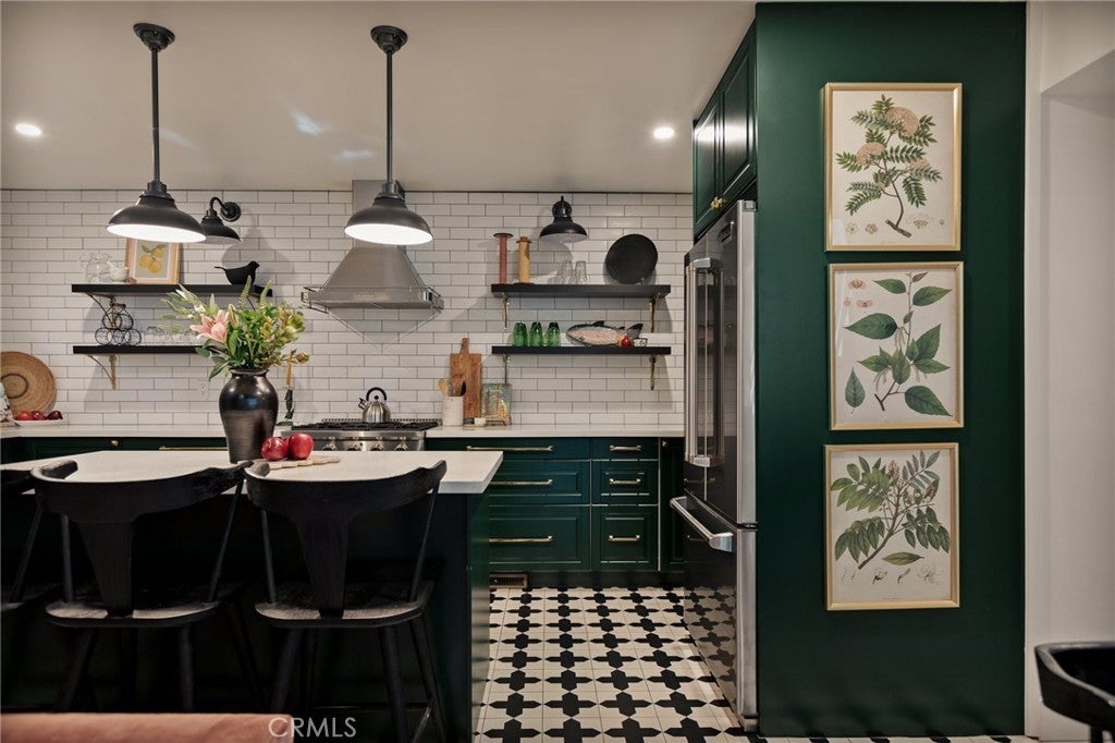 Photo of Listing #IG26026577