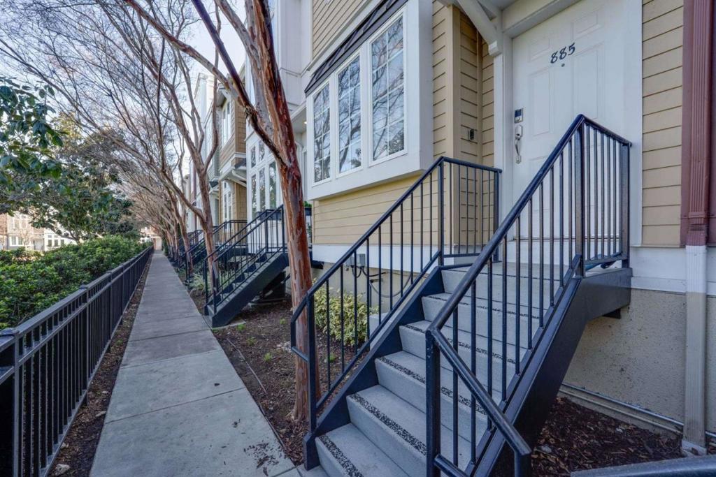 Photo of Listing #ML82033962