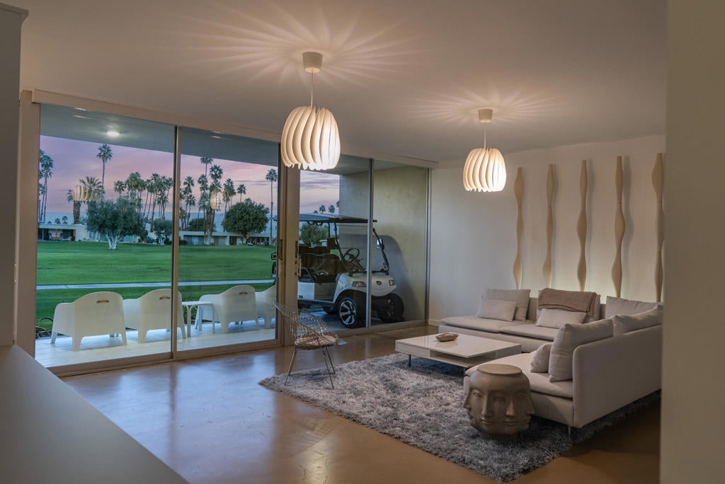 407 Desert Lakes Drive, Palm Springs