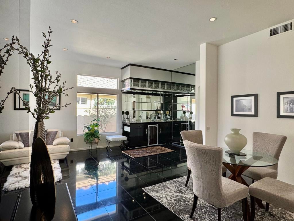 Photo of Listing #219142784PS