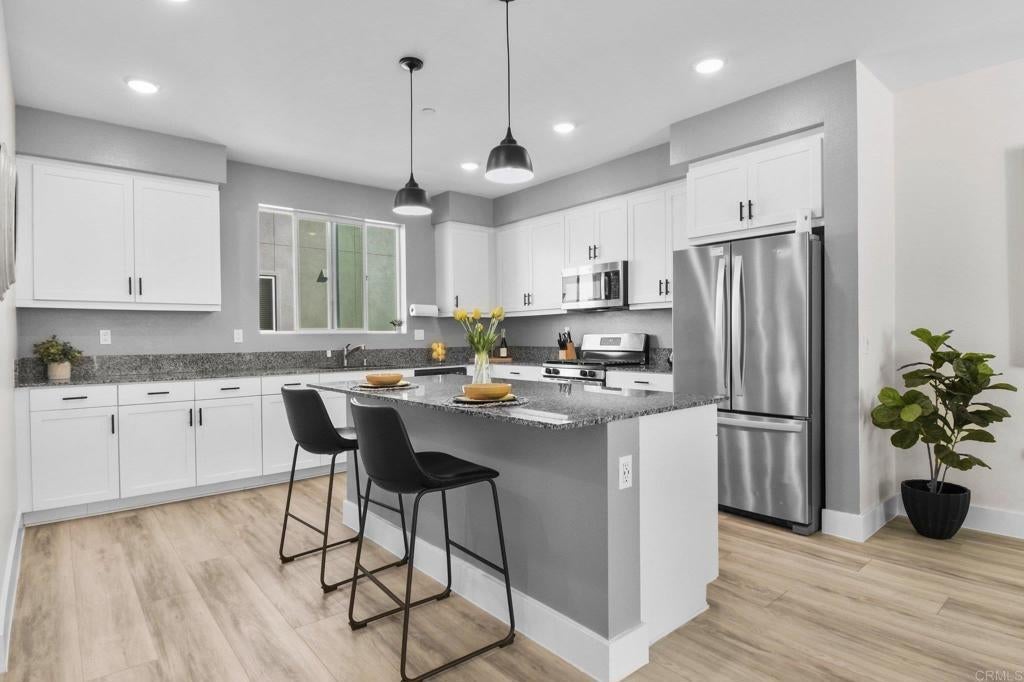 Photo of Listing #PTP2600951