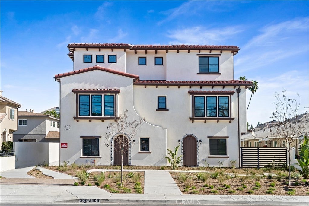 200 2nd Avenue A, Arcadia