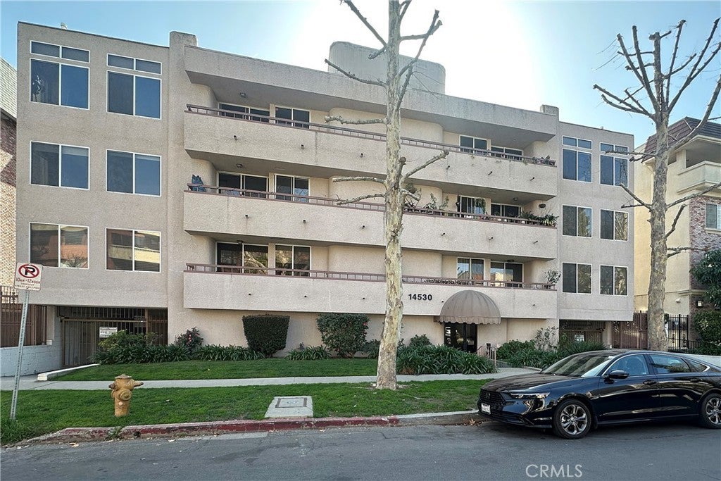 14530 Benefit 102, Sherman Oaks