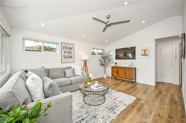 205 42nd Street, Newport Beach.