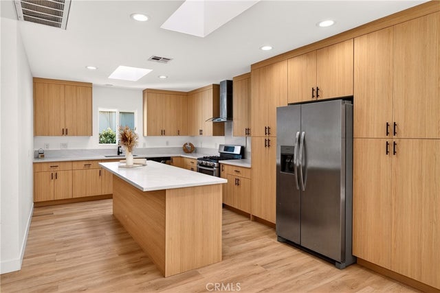 11814 Hesby Street, Valley Village